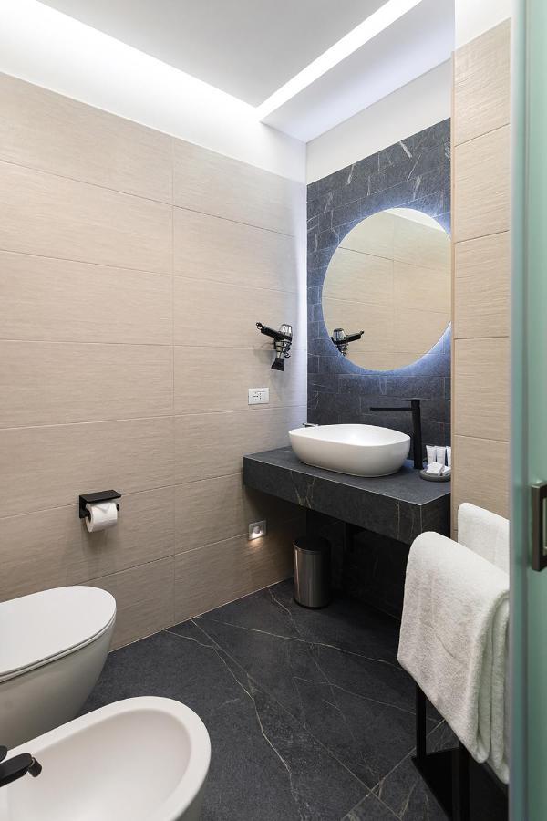 Hotel Poerio 25 Boutique Stay نابولي المظهر الخارجي الصورة