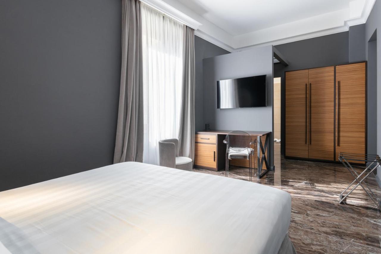 Hotel Poerio 25 Boutique Stay نابولي المظهر الخارجي الصورة
