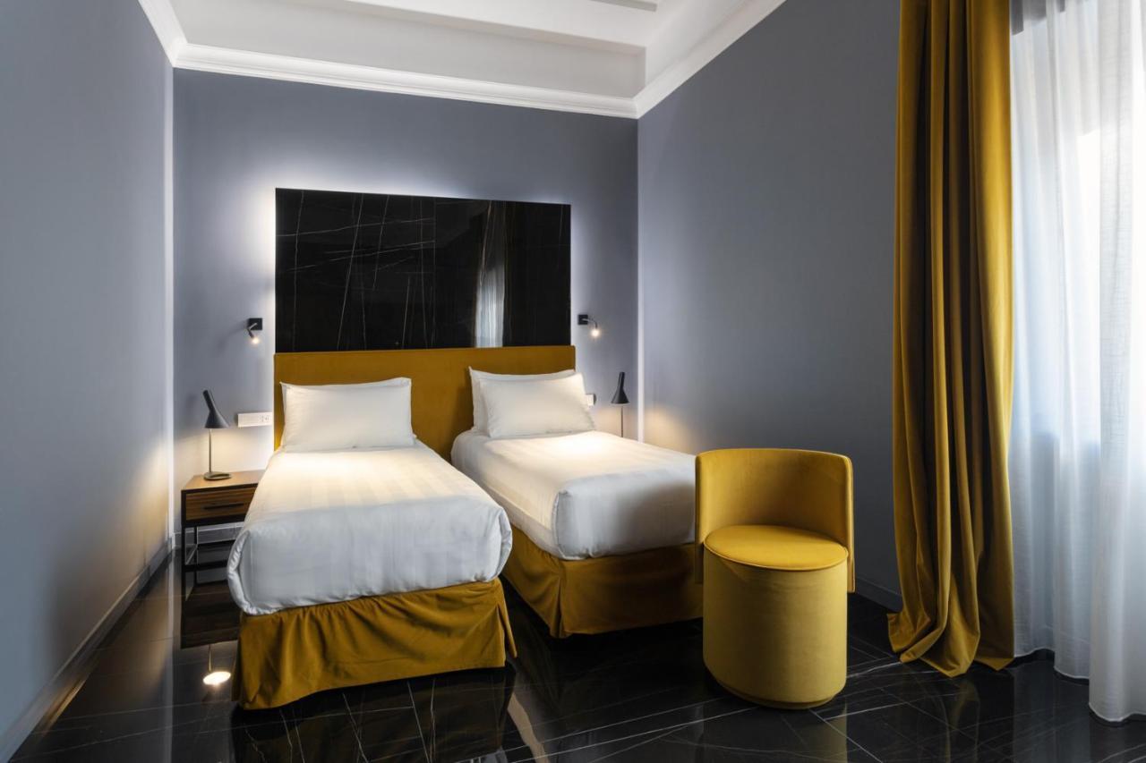Hotel Poerio 25 Boutique Stay نابولي المظهر الخارجي الصورة